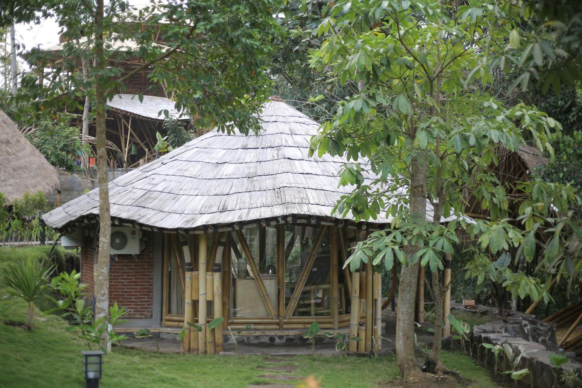 The Osing Bamboo Resort - A Liberta Collection Banyuwangi  Exterior photo